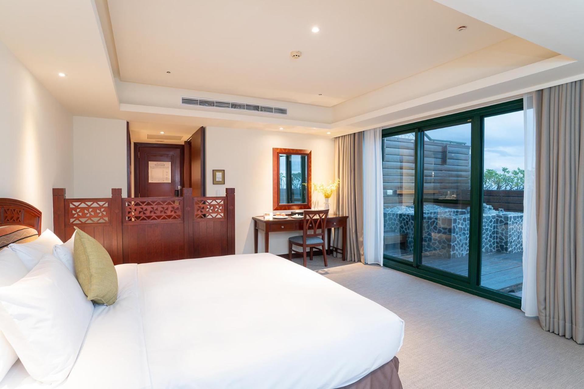 Formosan Naruwan Hotel T'ai-tung Esterno foto A bedroom at the hotel
